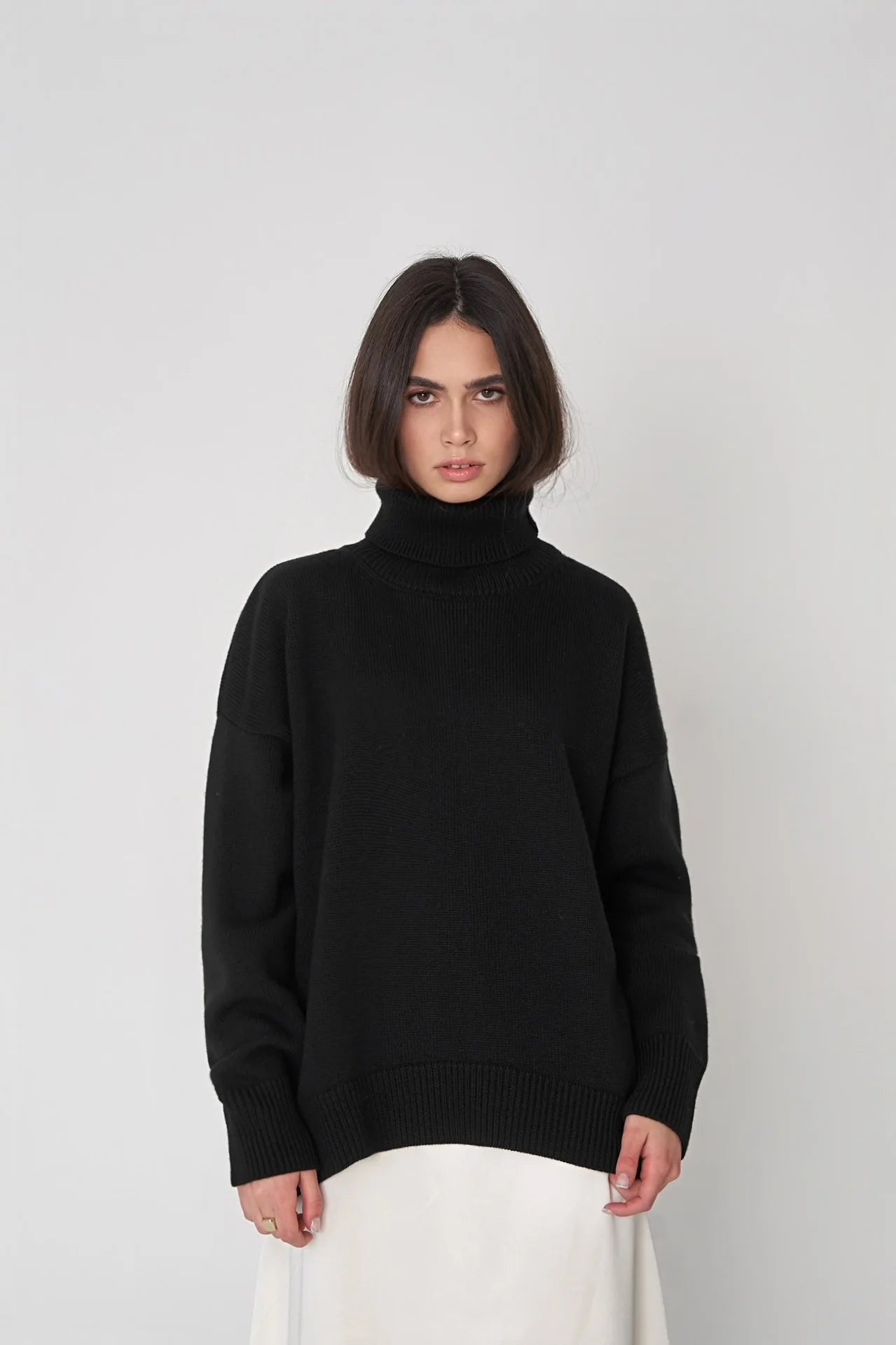 Fashion Women's Turtleneck Sweater Autumn Winter New Knit Pullover Oversized Jumper Female Loose Casual Solid White Sweater Tops
